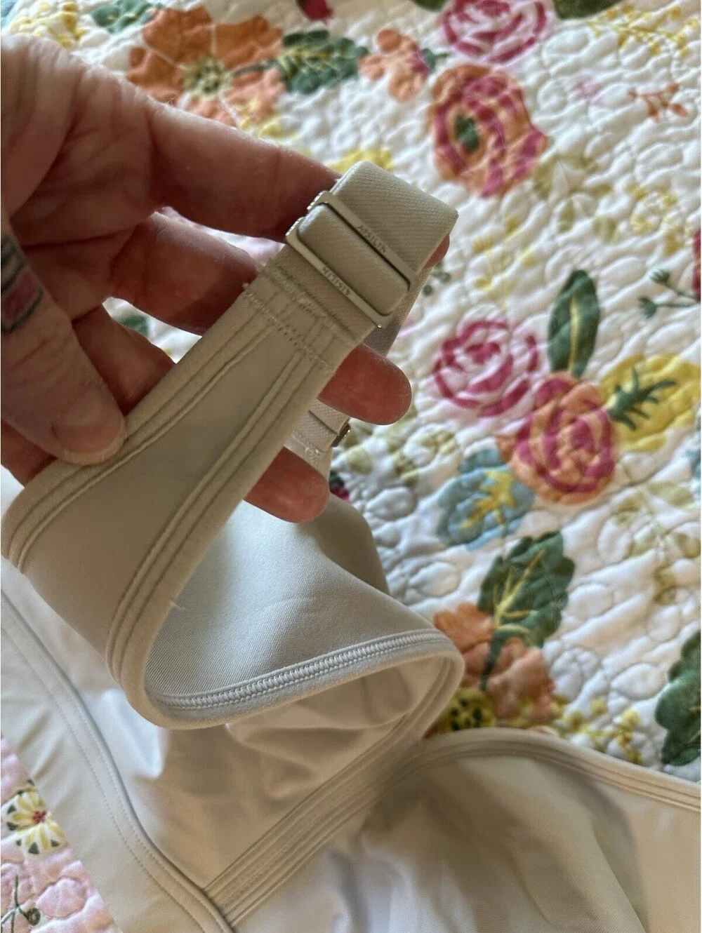 Aisilin Plus Size Wireless Comfort Support Full Coverage Bra 40G GUC.